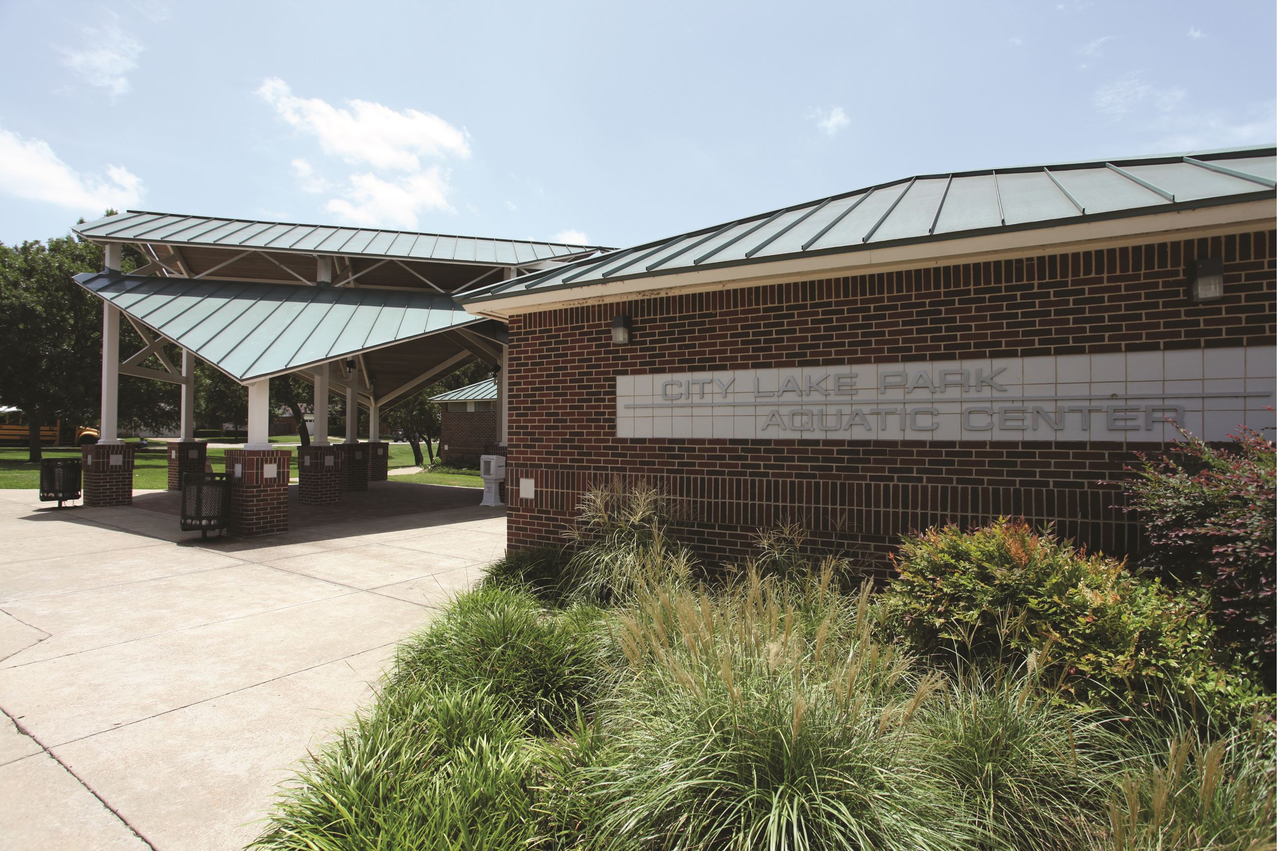 City-Lake-Aquatic-Center-01