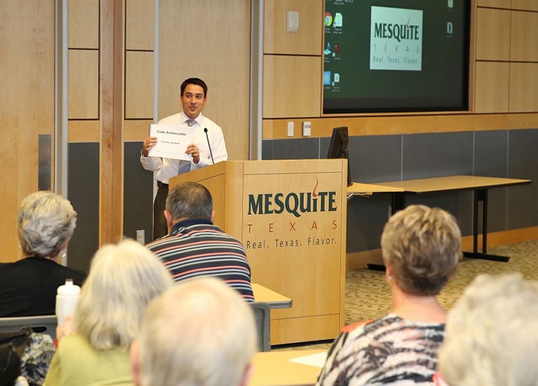 Raymond speaking to group_cropped