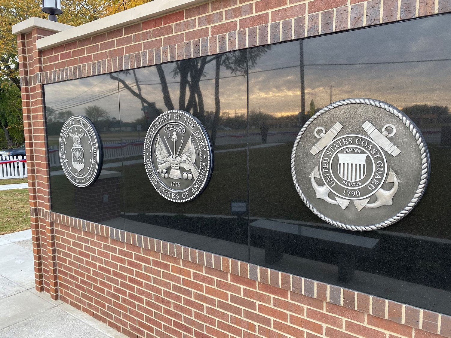 11-6-20 Veterans Memorial Dedication - medallions of veterans groups - Mesquite TX