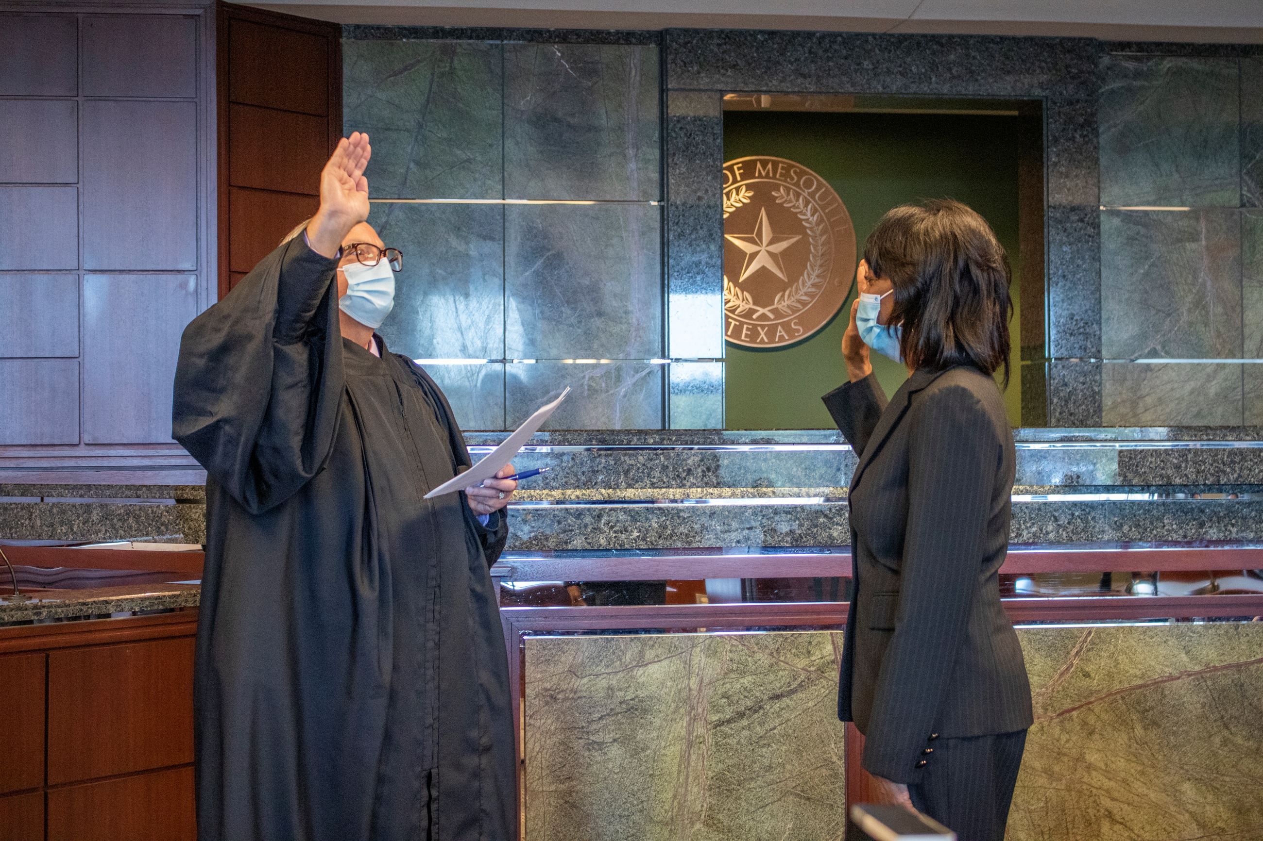 Judge Crane swears in Judge Detra Hill