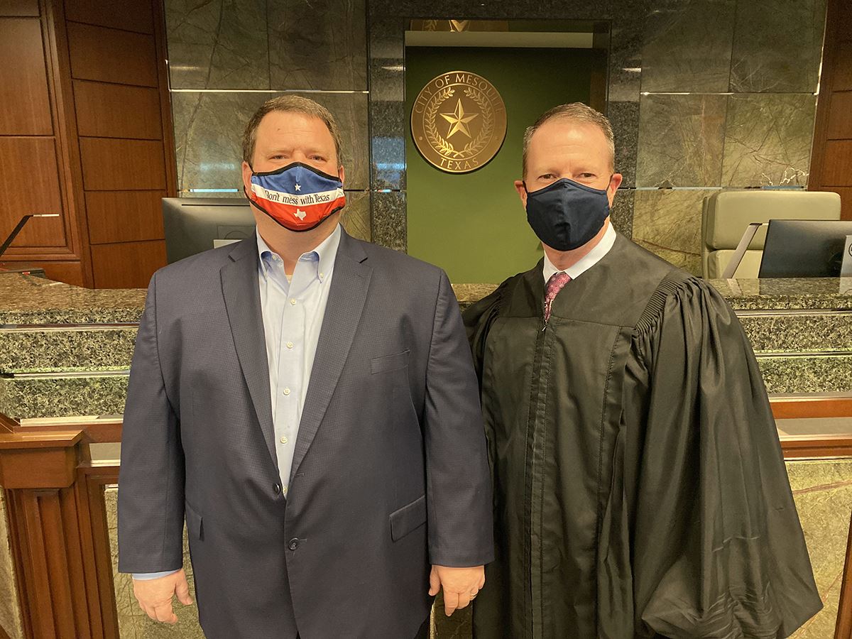 12-14-20 Mayor Bruce Archer and Alternate Municipal Court Judge Greg Noschese at swearing in ceremon