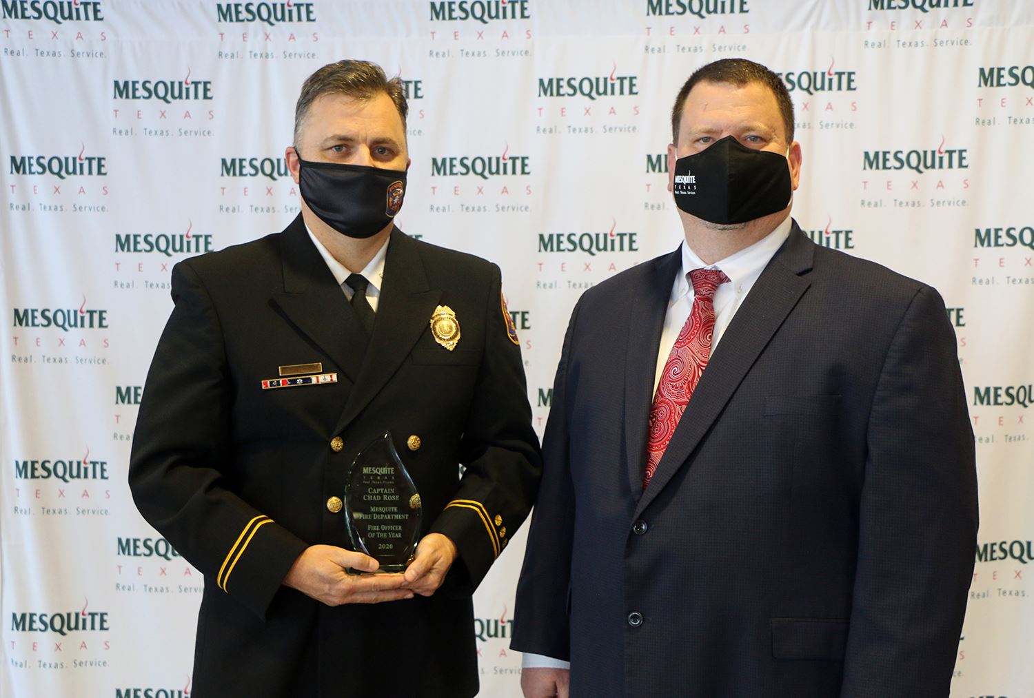 2020 Fire Officer of the Year - Fire Captain Chad Rose with Mayor Bruce Archer - Mesquite TX