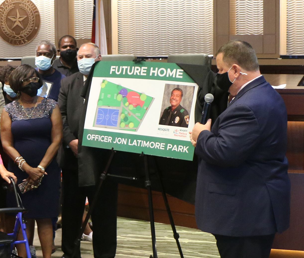 9-7-21 Officer Jon Latimore Park presentation - Mayor Archer presents display - Mesquite TX