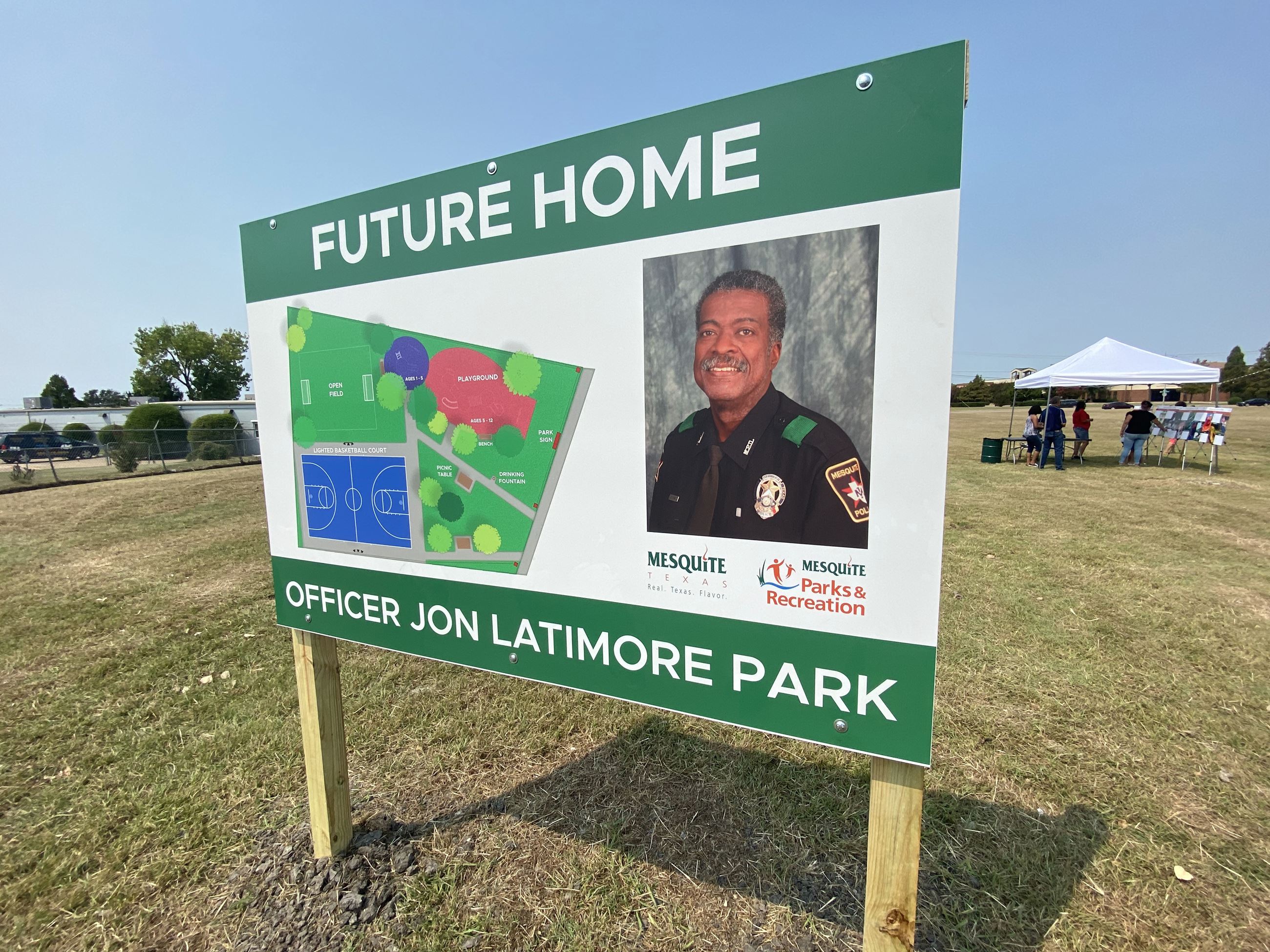 sign of Lon Latimore Park