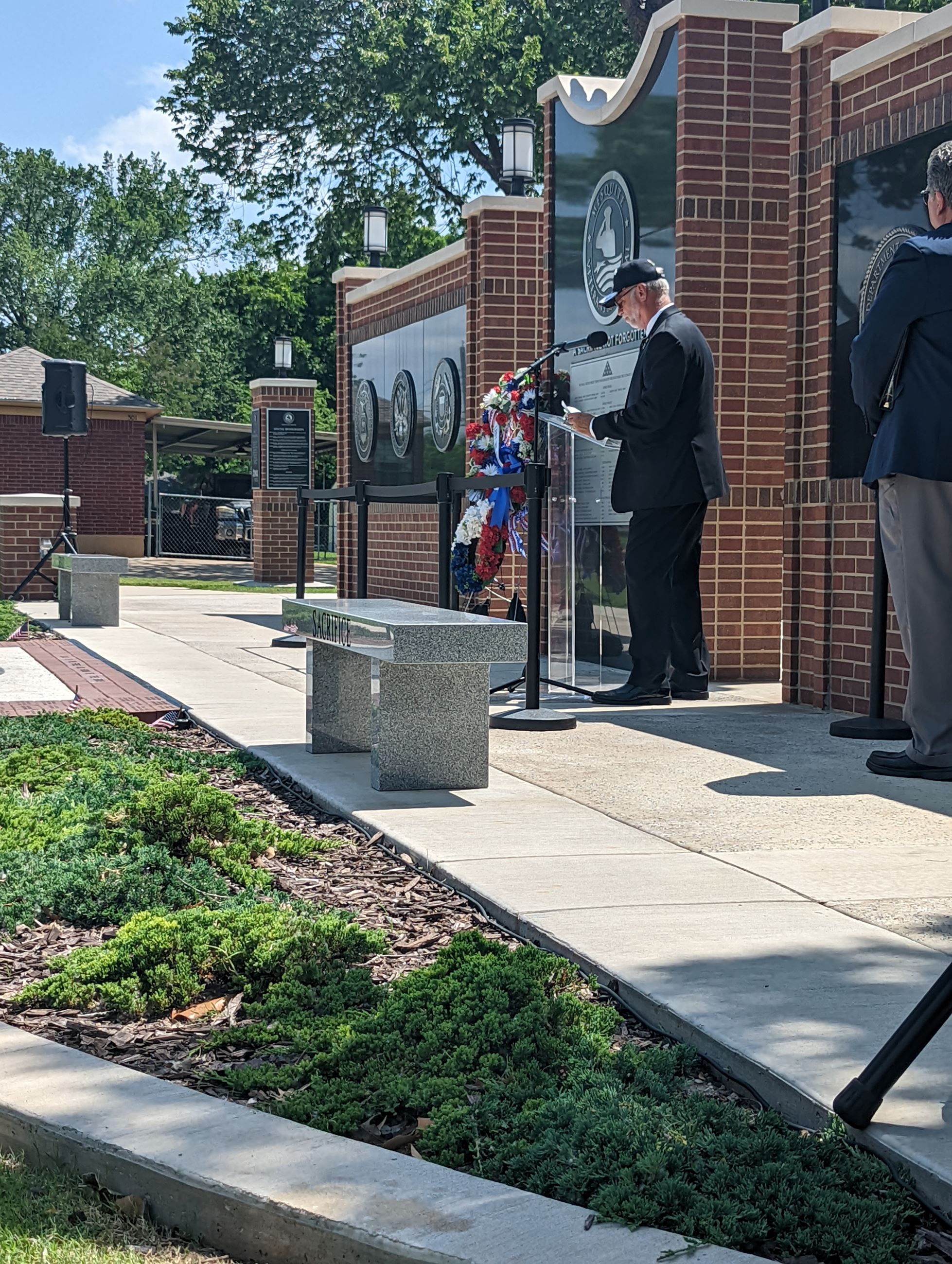 PXL_20220530_200048578